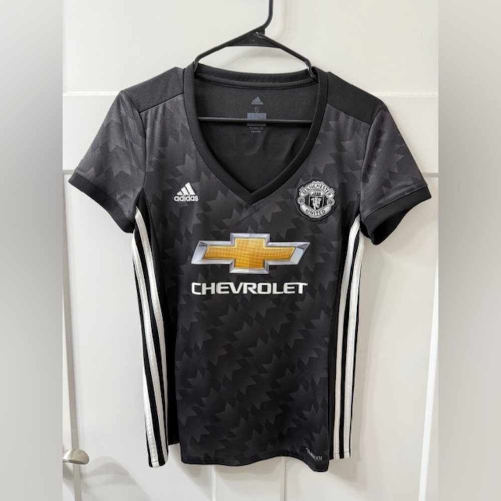 Black and White Manchester United Pogba Soccer Jersey with Gold Chevy Logo
